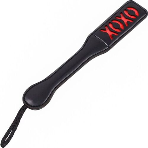 BDSM Utstyr OHMAMA FETISH XOXO PADDLE med komfortabelt grep